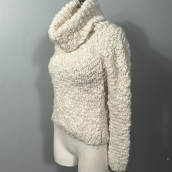Vivienne Tam White Cream Chunky Knit Turtleneck Sweater size XS - Picture 2 of 16